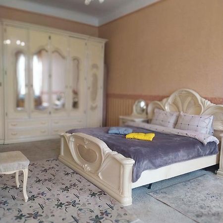 Світло Є! Історичний Центр! Apartment Kiev Luaran gambar