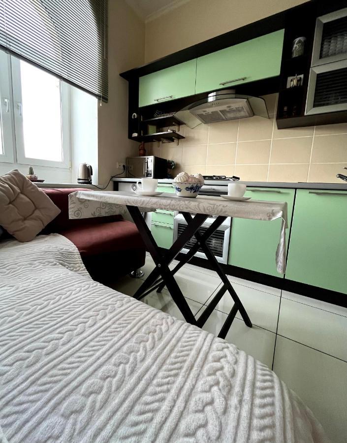 Світло Є! Історичний Центр! Apartment Kiev Luaran gambar