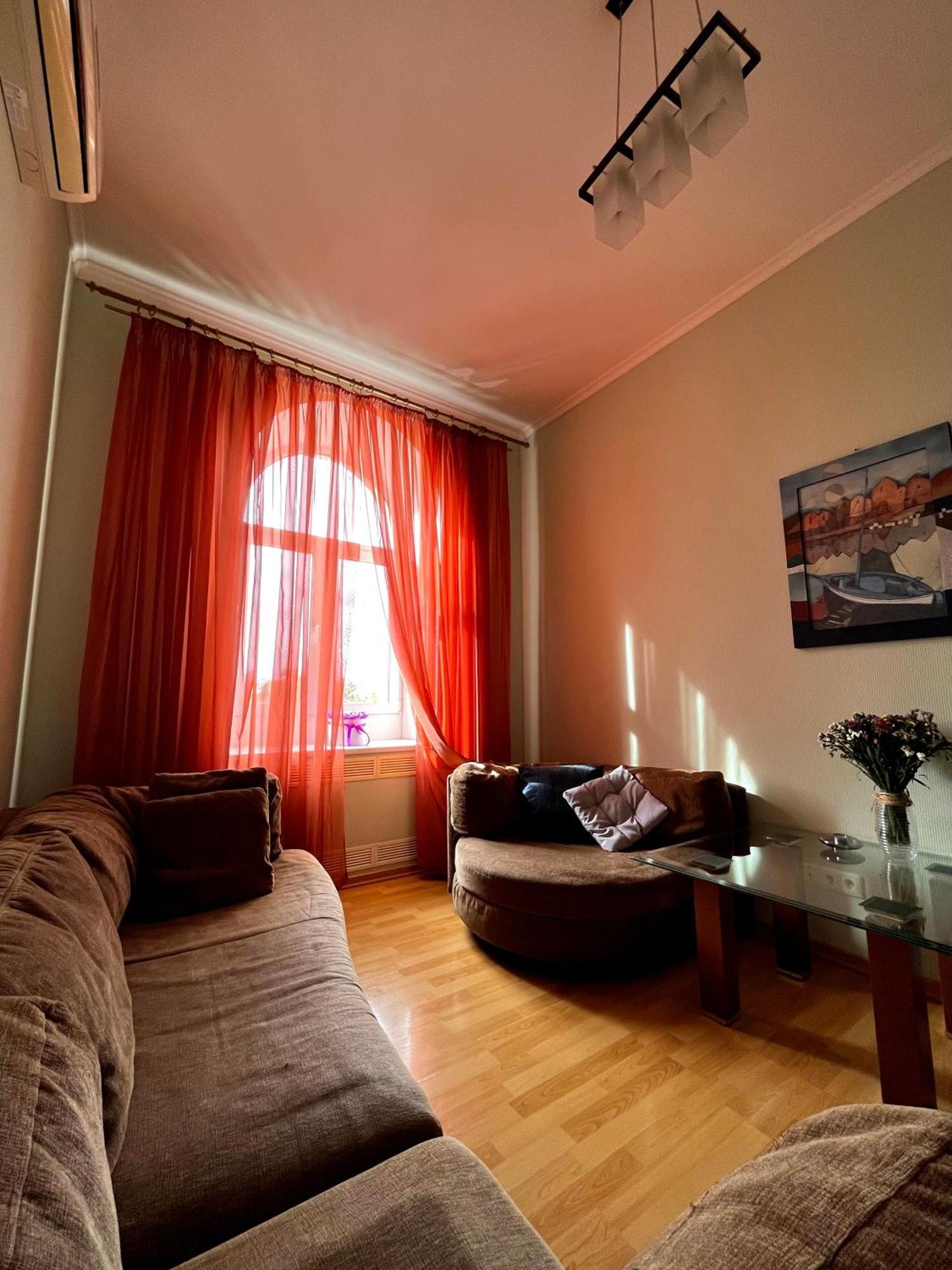 Світло Є! Історичний Центр! Apartment Kiev Luaran gambar