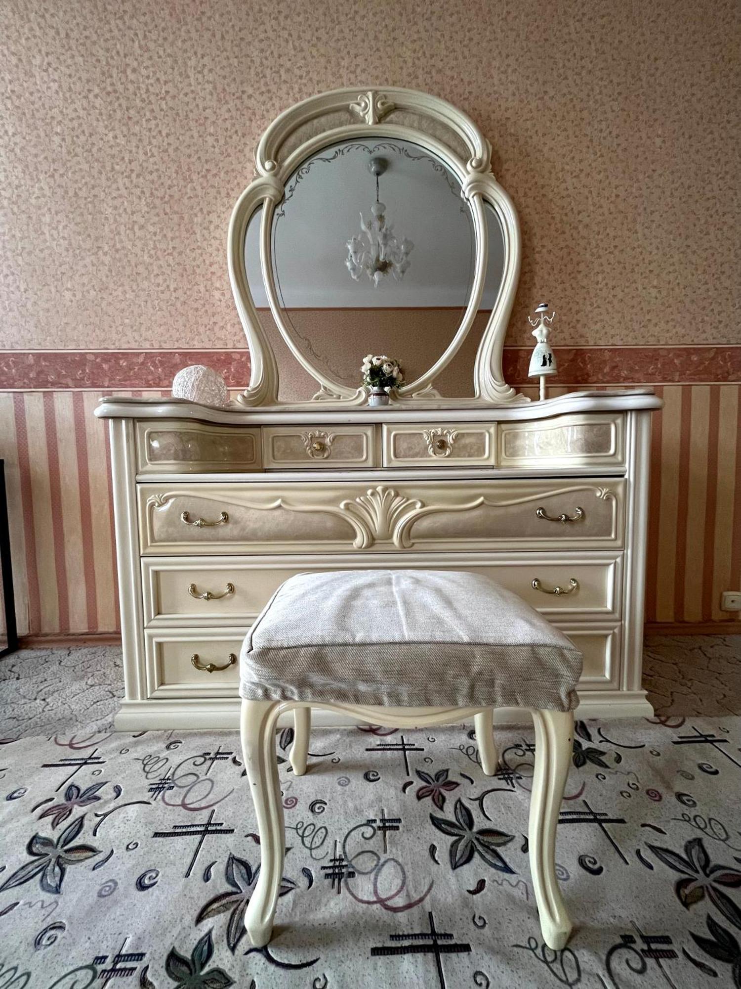 Світло Є! Історичний Центр! Apartment Kiev Luaran gambar
