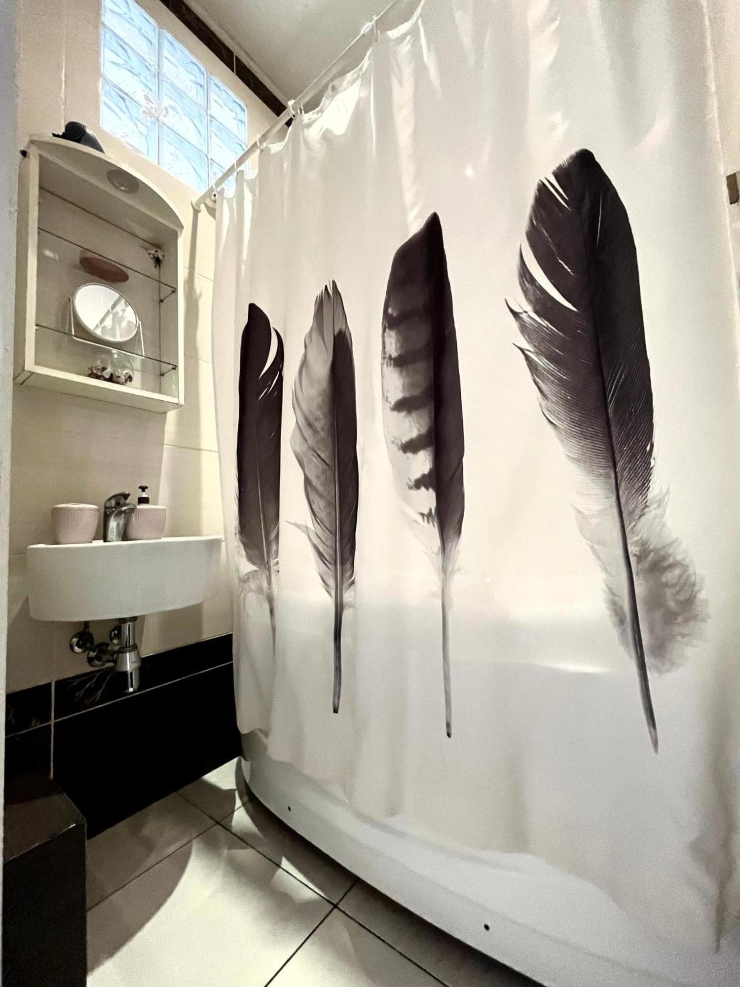 Світло Є! Історичний Центр! Apartment Kiev Luaran gambar